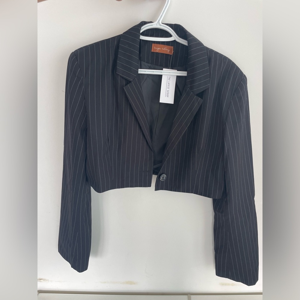NWT Cropped Blazer